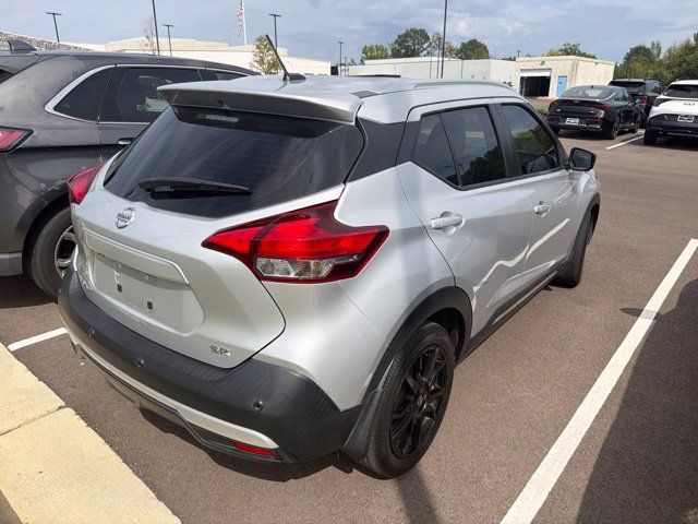 Used 2020 Nissan Kicks SR w/ SR Premium Package FWD image 5