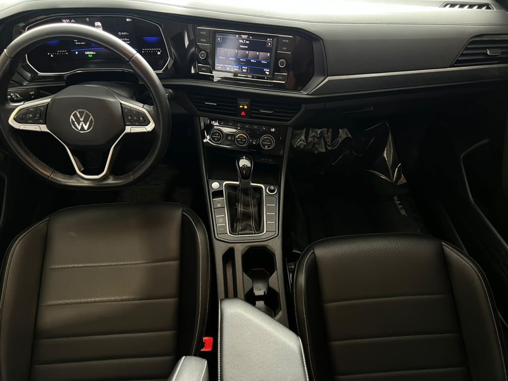 Used 2023 Volkswagen Jetta SE FWD image 12