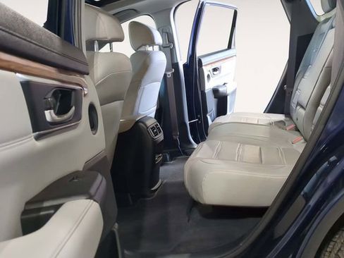 Used 2019 Honda CR-V Touring image 16