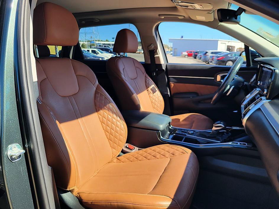Used 2022 Kia Sorento SX Prestige w/ Rust Color Package AWD/4WD image 18