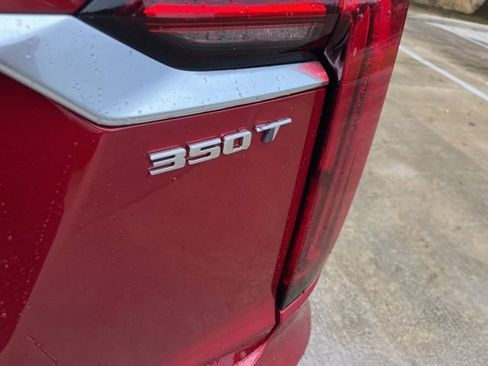 New 2025 Cadillac XT6 Luxury image 8