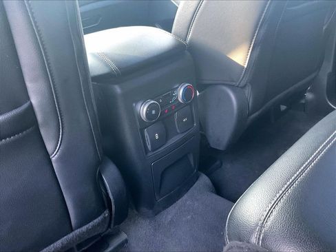 Used 2023 Ford Explorer Limited AWD/4WD image 27