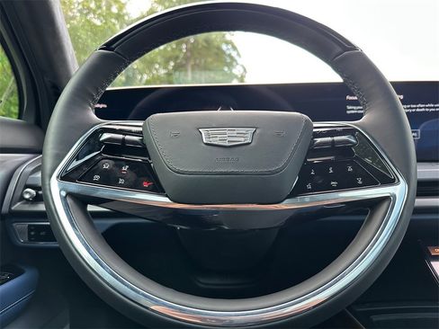 New 2026 Cadillac Vistiq Premium Luxury image 25