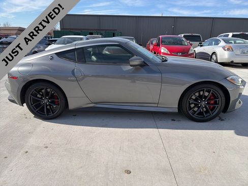 Certified 2024 Nissan Z Performance w/ Floor Mat Package image 4