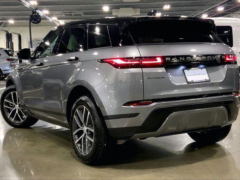 Used 2025 Land Rover Range Rover Evoque S image 11