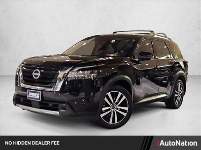 Used 2024 Nissan Pathfinder Platinum