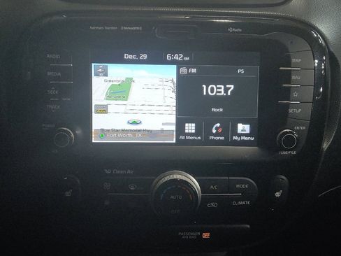 Used 2018 Kia Soul ! w/ Tech Package image 25