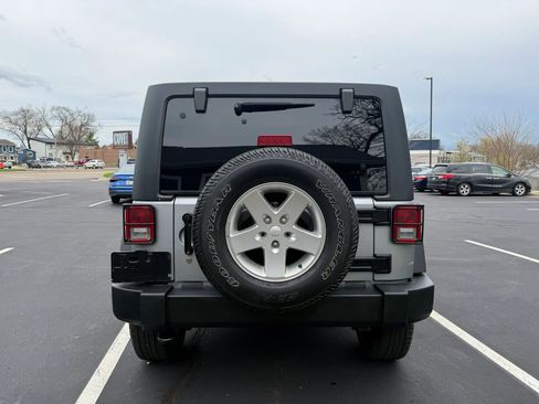 Used 2013 Jeep Wrangler Unlimited Sport AWD/4WD image 6