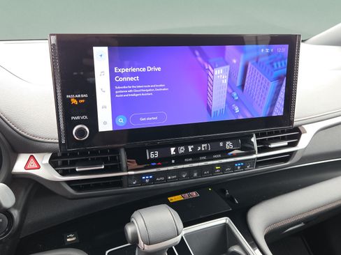 Certified 2025 Toyota Sienna Platinum AWD/4WD image 23
