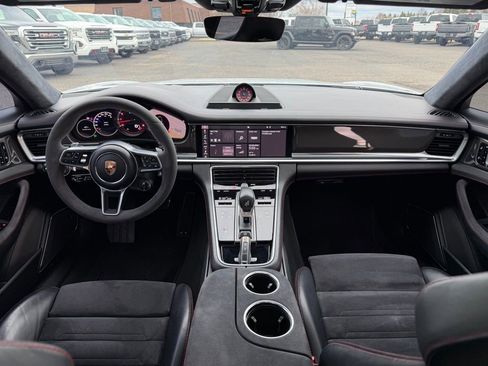 Used 2019 Porsche Panamera GTS w/ Premium Package Plus AWD/4WD image 37