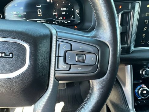Used 2023 GMC Yukon Denali AWD/4WD image 12