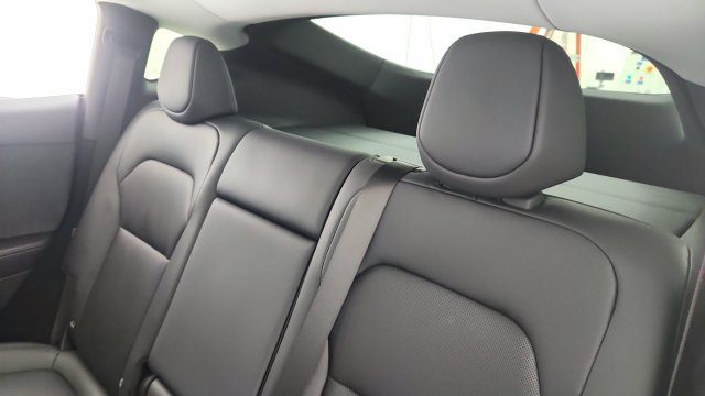 Used 2026 Tesla Model Y AWD image 39