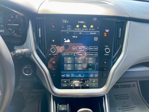 Used 2025 Subaru Outback Premium image 15