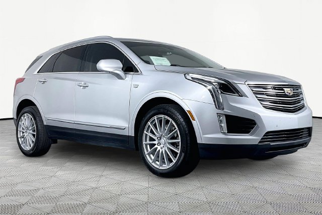 Used 2018 Cadillac XT5 Premium Luxury FWD image 2