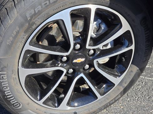 Used 2025 Chevrolet TrailBlazer LT AWD/4WD image 14