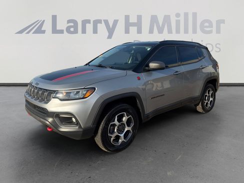 Used 2022 Jeep Compass Trailhawk w/ Trailhawk Convenience Group image 1