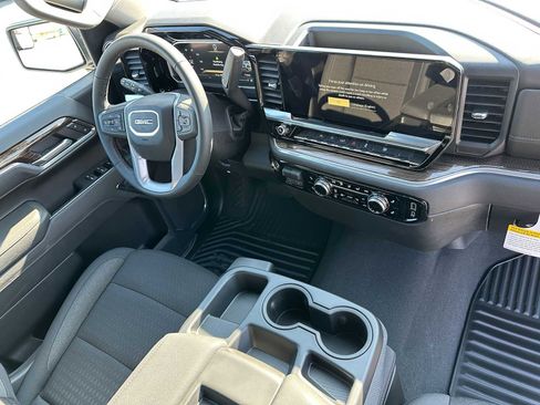 New 2026 GMC Sierra 1500 Elevation image 11