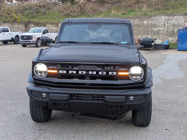 Used 2023 Ford Bronco Outer Banks AWD/4WD image 2