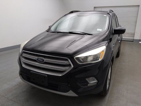 Used 2018 Ford Escape SE FWD image 15