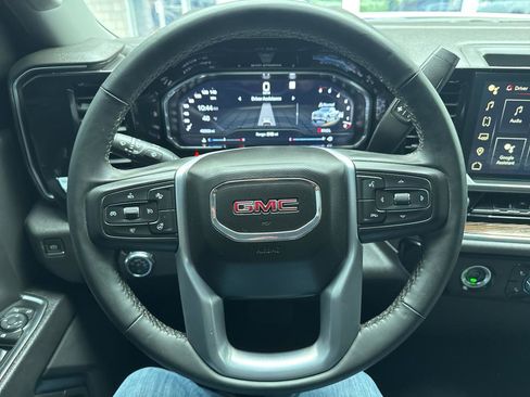 Used 2023 GMC Sierra 1500 Elevation image 22