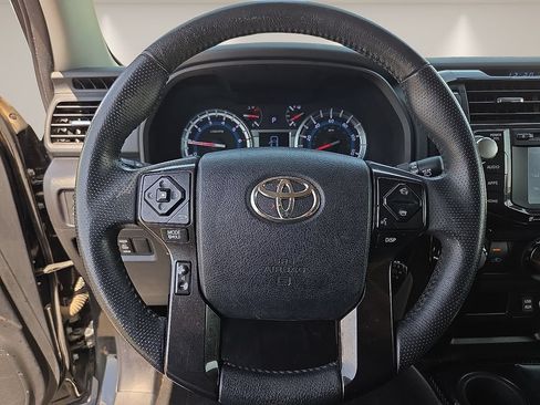 Used 2017 Toyota 4Runner TRD Off-Road AWD/4WD image 16