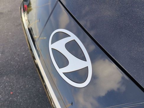 New 2026 Hyundai Elantra Limited image 13