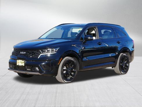Certified 2023 Kia Sorento SX image 3
