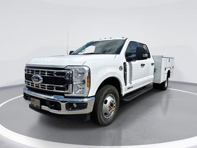 New 2025 Ford F350 XL w/ XL Chrome Package