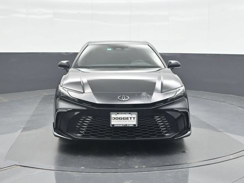 Used 2025 Toyota Camry XSE w/ Premium Package FWD image 5
