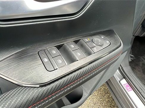 New 2025 Nissan Kicks SR w/ Illumination Package image 21