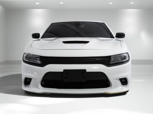 Used 2022 Dodge Charger R/T w/ Blacktop Package RWD image 4