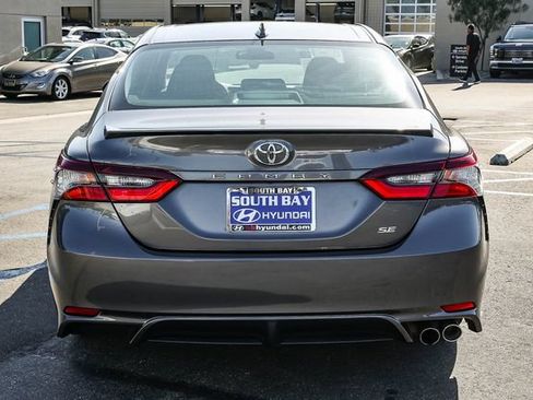 Used 2024 Toyota Camry SE FWD image 5