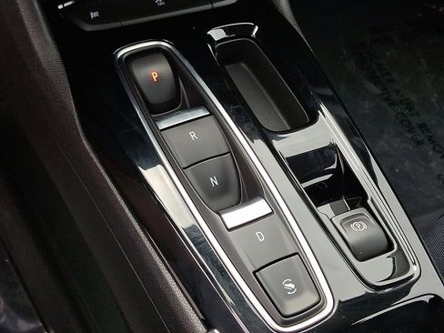 Used 2022 Chevrolet Bolt EUV Premier image 15