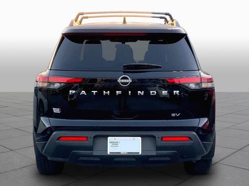 Used 2022 Nissan Pathfinder SV FWD image 5