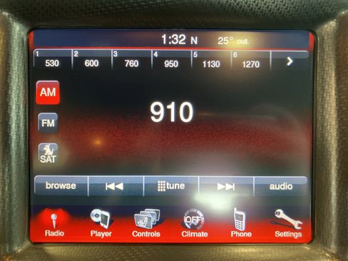 Used 2013 Dodge Charger SXT Plus image 22