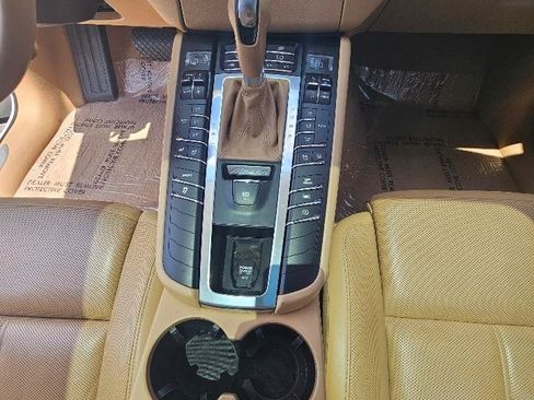 Used 2017 Porsche Macan S AWD/4WD image 19