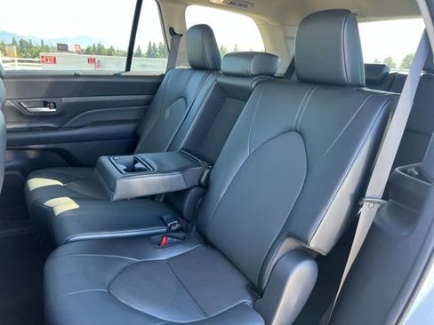 Certified 2024 Toyota Grand Highlander XLE image 15