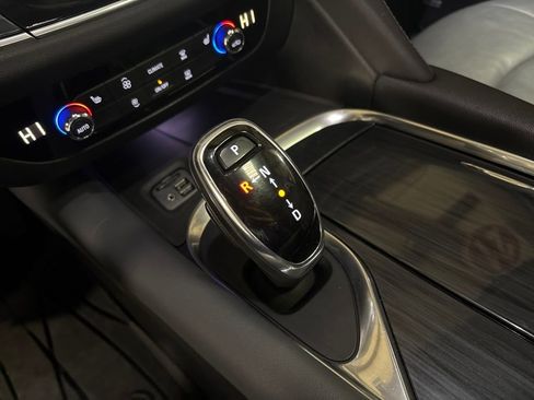 Used 2021 Buick Enclave Essence w/ Sound and Sites Package image 25