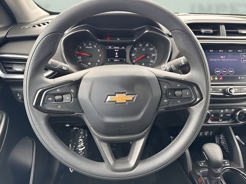 Used 2023 Chevrolet TrailBlazer LT w/ Convenience Package image 13
