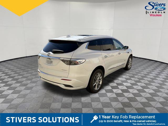 Used 2022 Buick Enclave Avenir w/ Avenir Technology Package FWD image 6