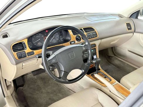 Used 1995 Honda Accord EX image 10