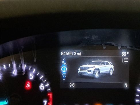 Used 2020 Ford Explorer 2WD image 2