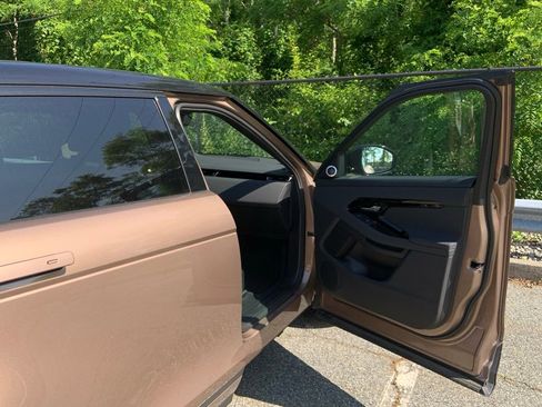 Certified 2024 Land Rover Range Rover Evoque S image 17