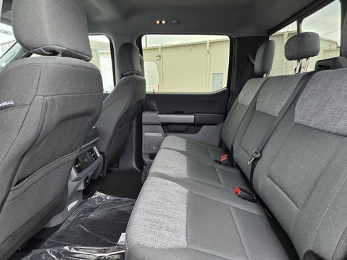 New 2026 Ford F250 XLT w/ XLT Premium Package image 15