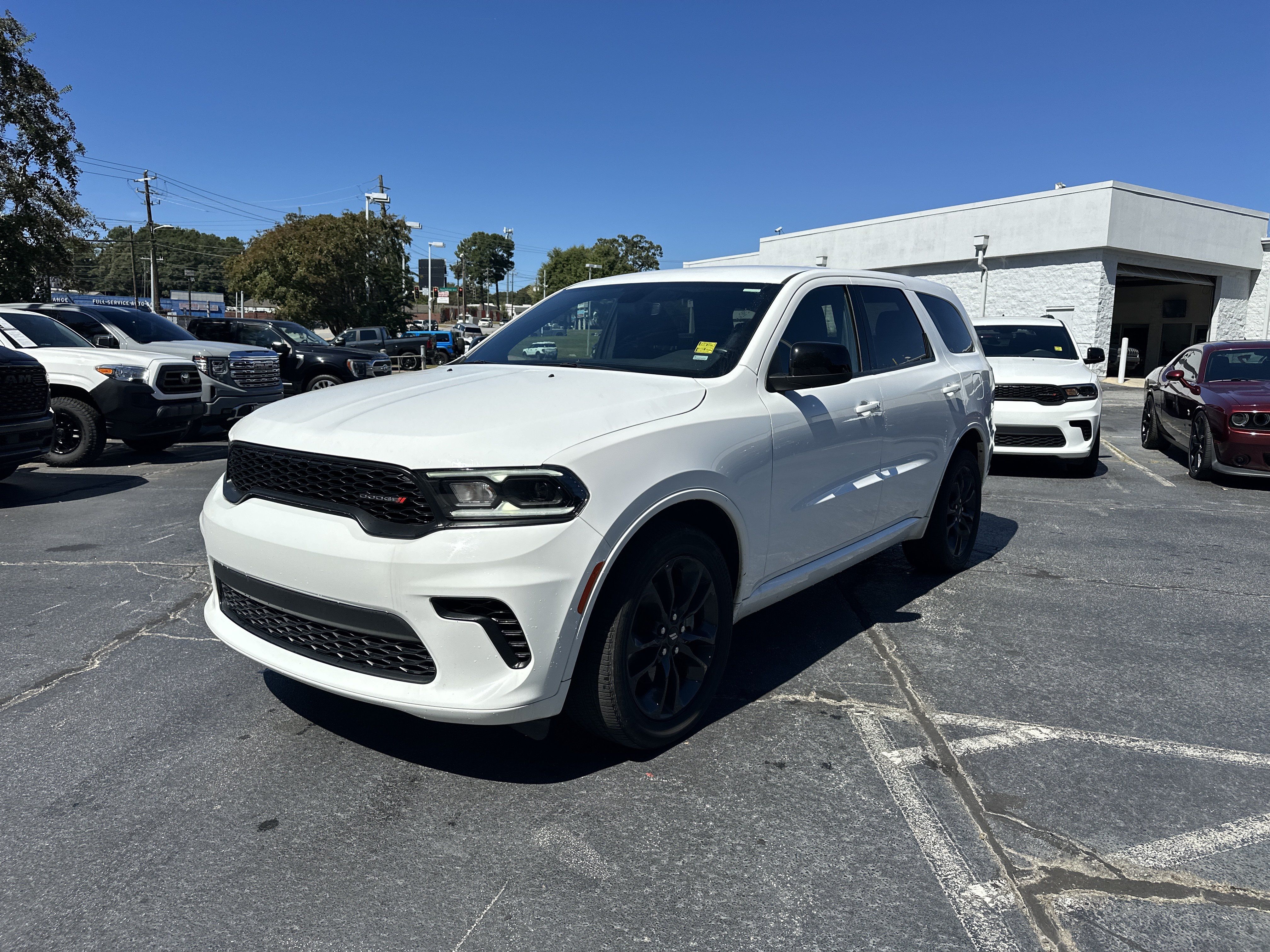Used 2025 Dodge Durango GT AWD/4WD image 4