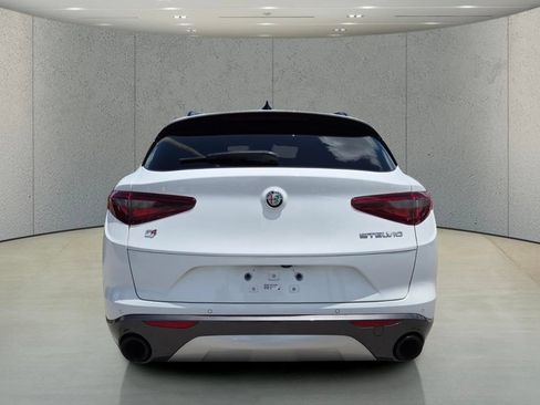 Used 2022 Alfa Romeo Stelvio Ti AWD/4WD image 6