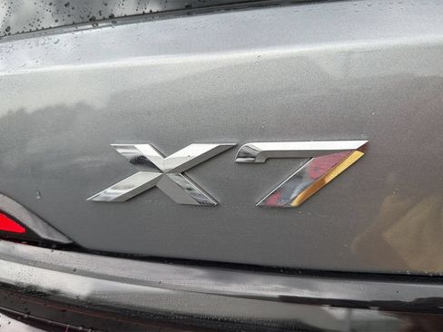 Used 2024 BMW X7 xDrive40i w/ M Sport Package AWD/4WD image 15