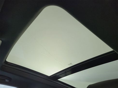 Certified 2024 Cadillac XT6 Premium Luxury image 18