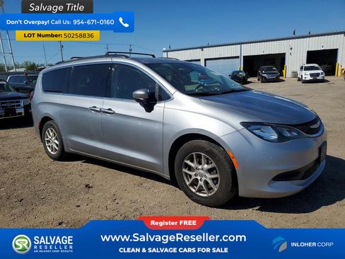 Used 2021 Chrysler Voyager Lxi FWD image 5