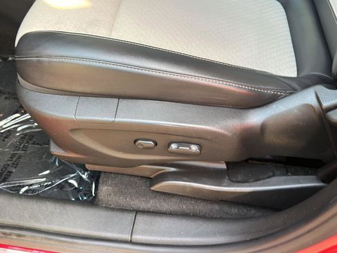 Used 2018 Buick Encore Preferred image 19